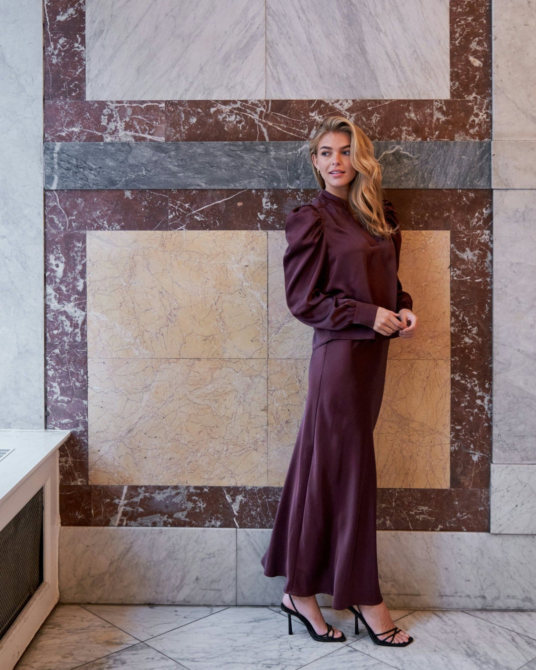 Vicky Heavy Sateen Hame Burgundy - Neo Noir - My Milou