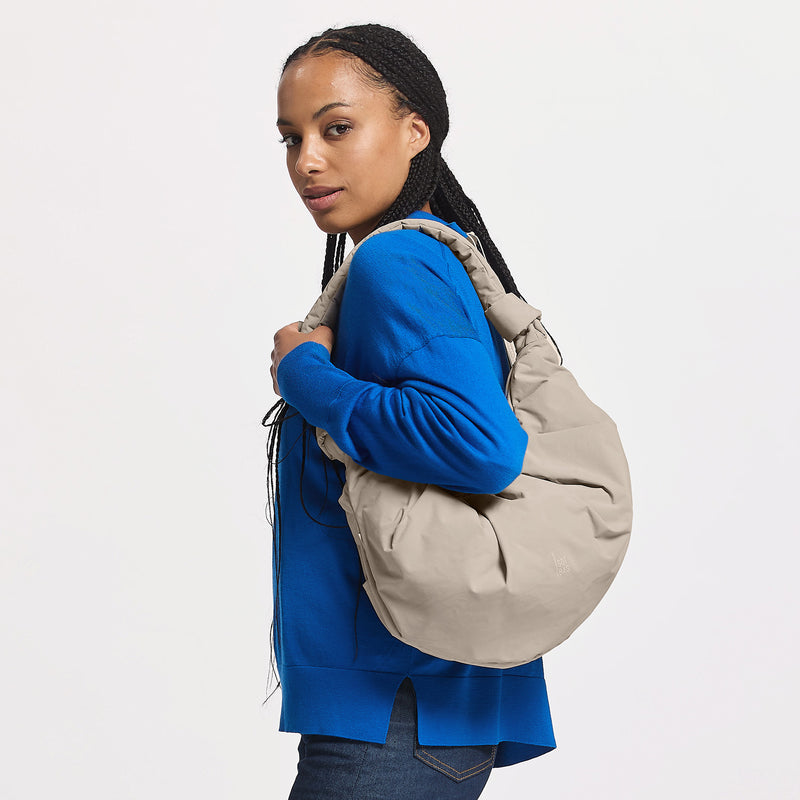 Pleat Moon Bag Large Scallop