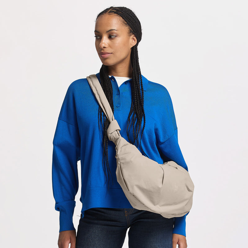 Pleat Moon Bag Large Scallop