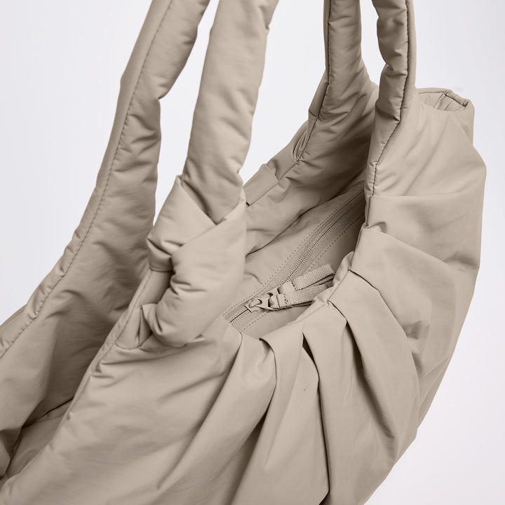 Pleat Tote Bag Scallop