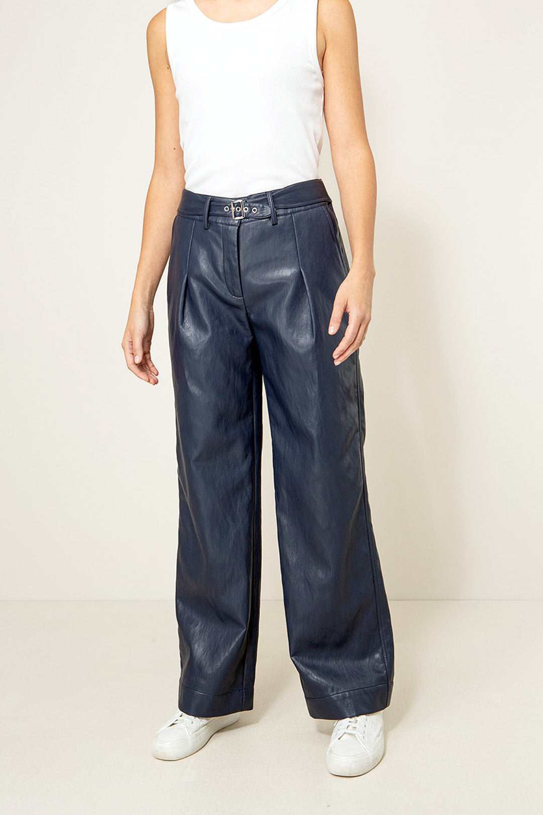 Vegan Leather Housut Navy