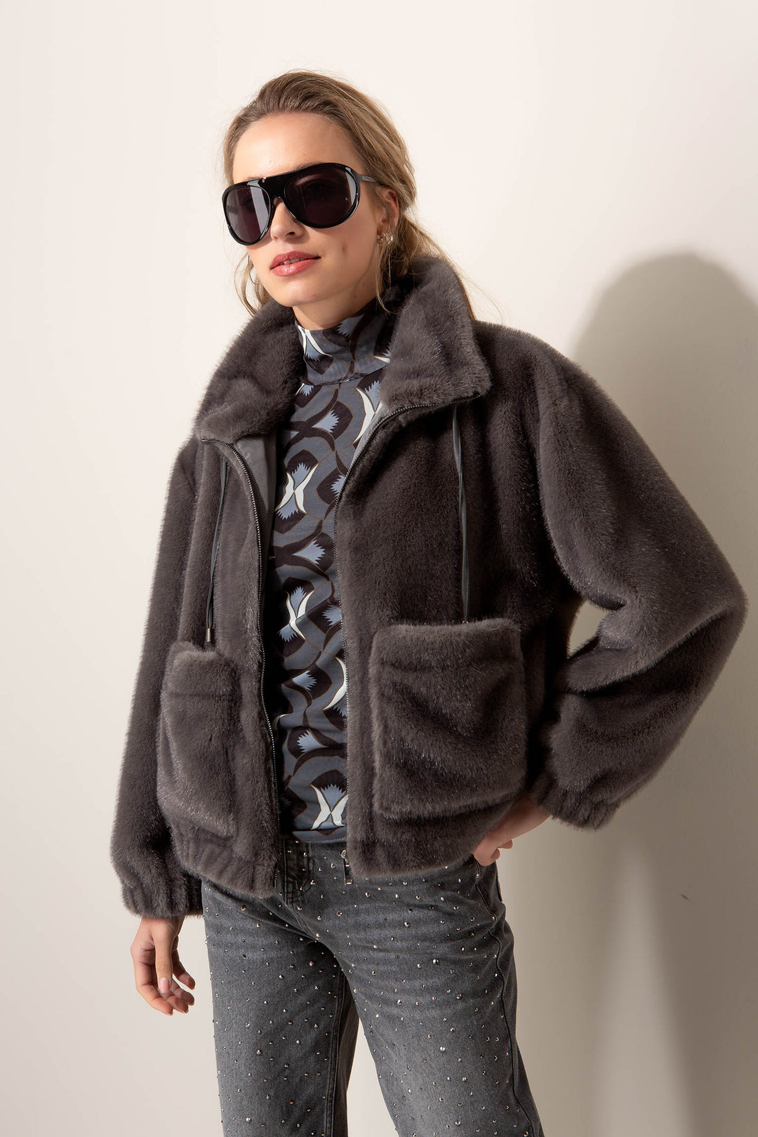 Cozy Faux Fur Takki Graphite