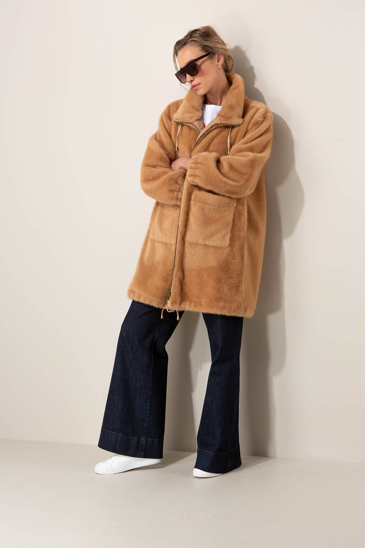 Cozy Faux Fur Long Takki Camel