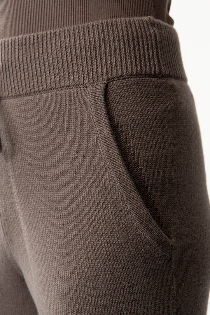 Studio Noir Merino Neulehousut Truffle