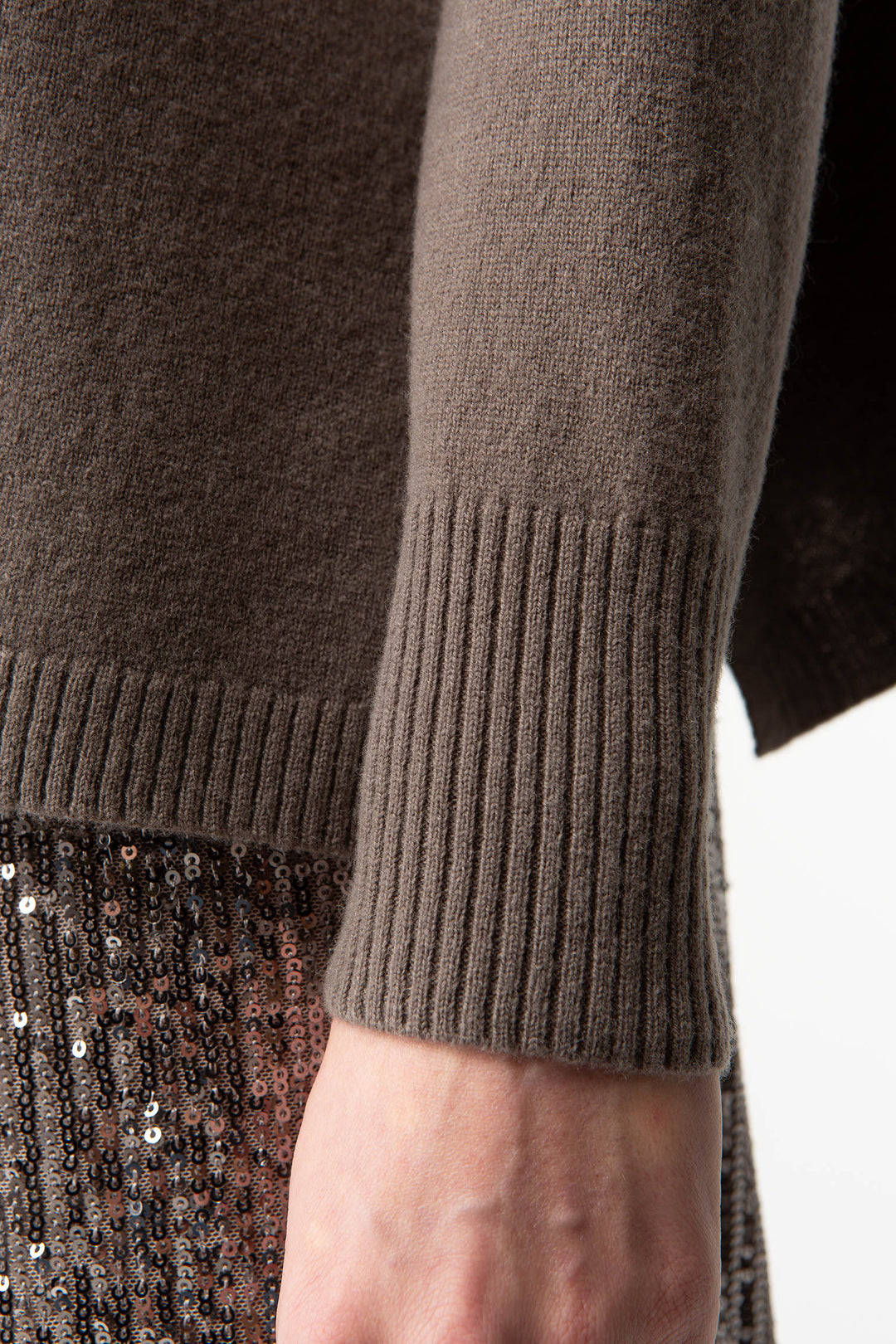 Studio Noir Merino Relaxed Pooloneule Truffle