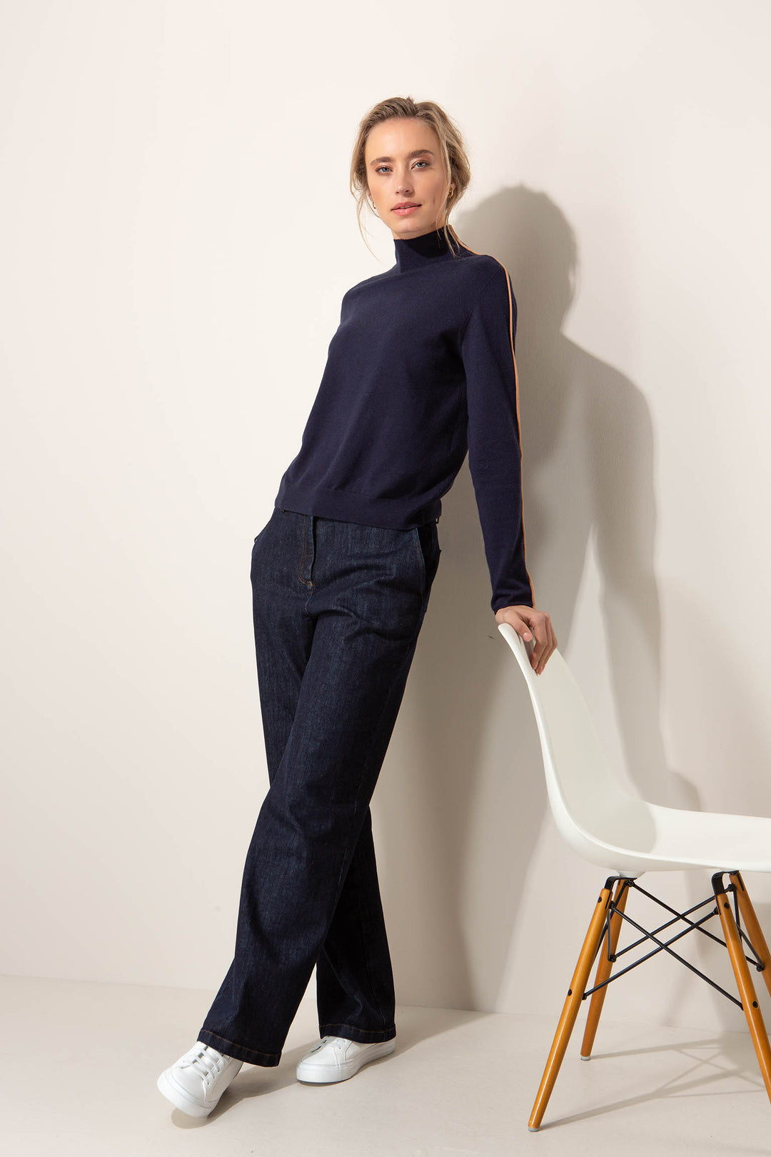 Contrast Line Neulepusero Navy