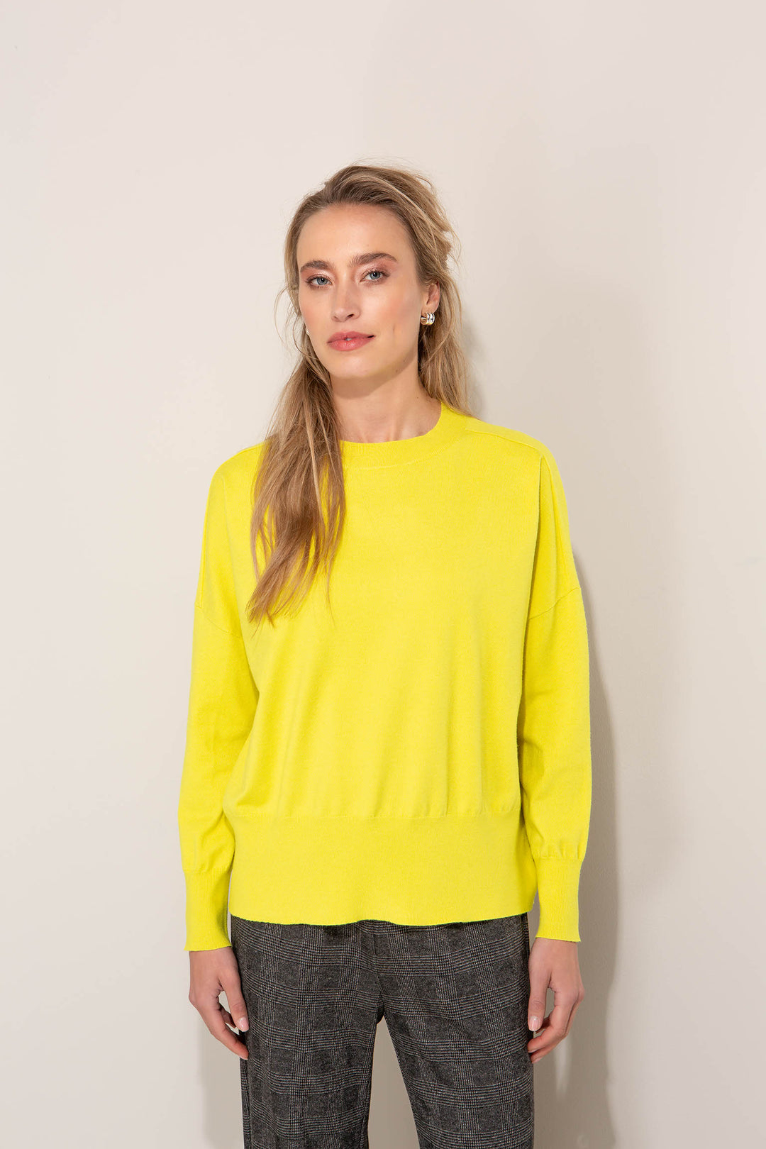 Essential Knit Neulepusero Yellow
