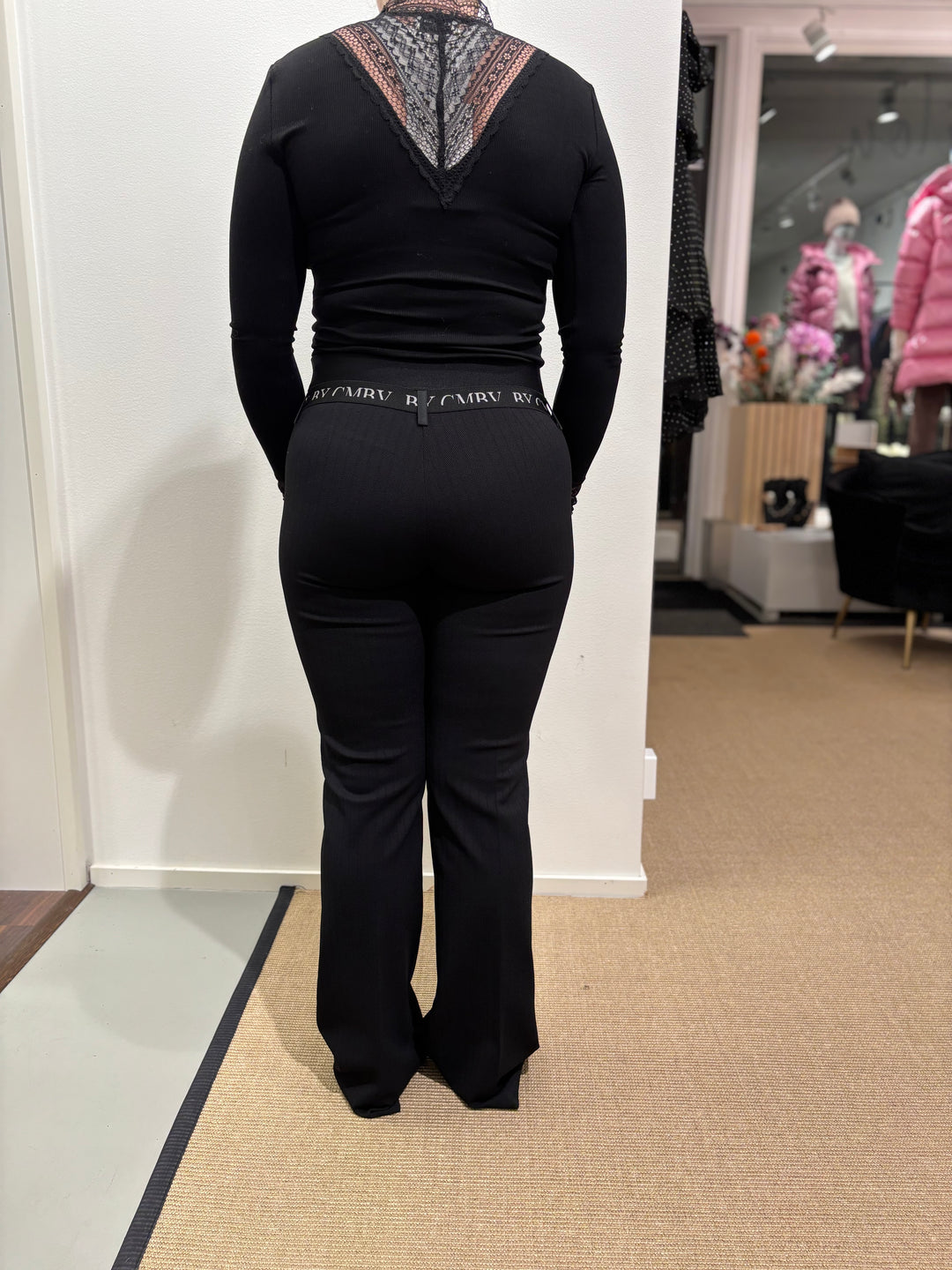 Felicia Housut Black