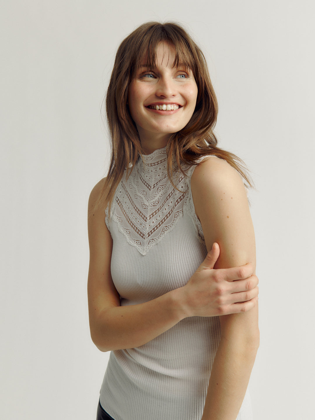 Benita Silk SL Turtleneck Lace Toppi Ivory