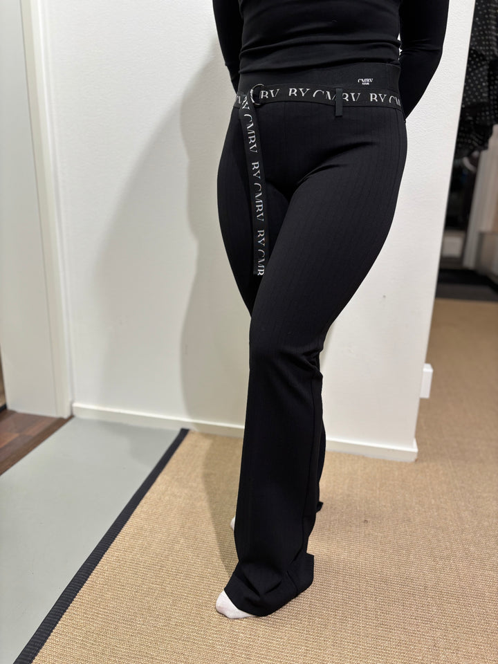 Felicia Housut Black