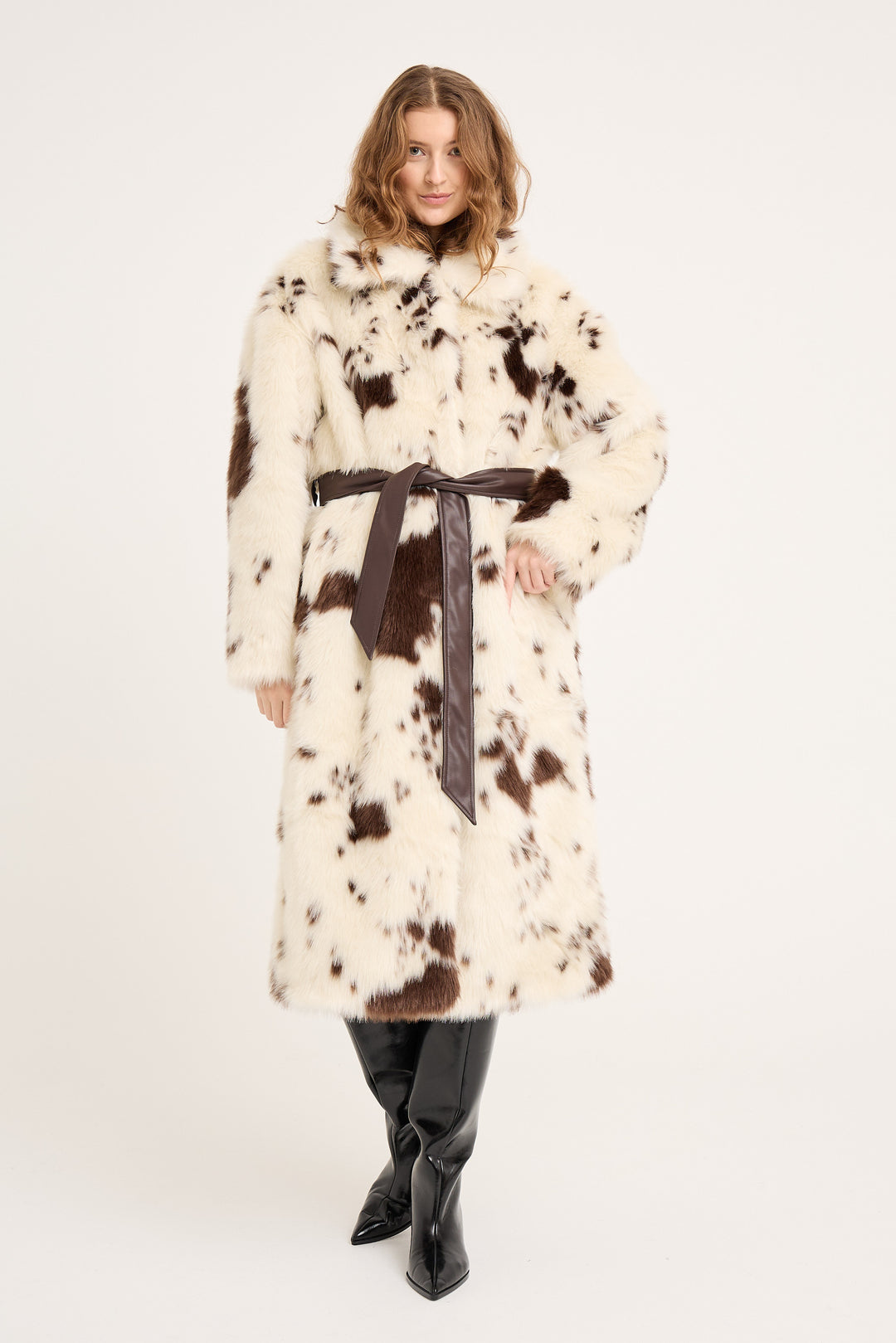 Kolvina Takki Brown/White