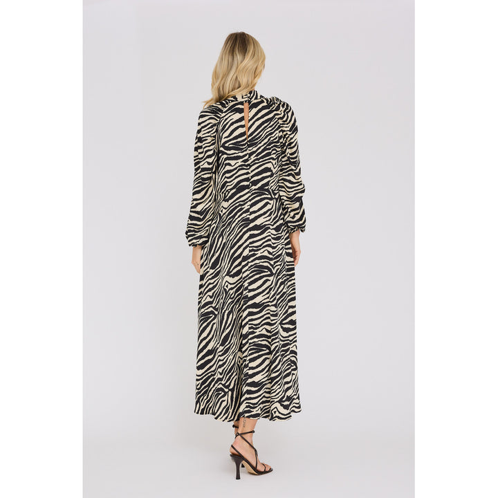 Ferina Mekko Black/Off White