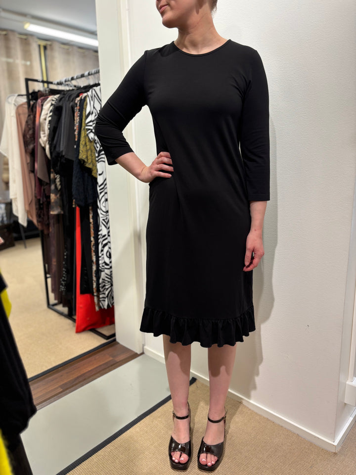 Amanda Frill Mekko Black