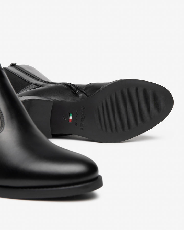 NeroGiardini Nahkasaappaat Black