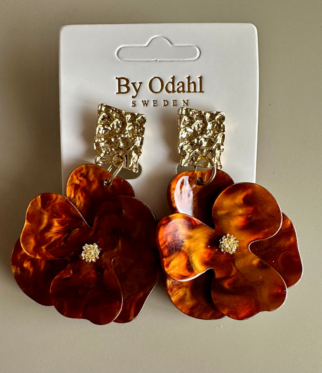 Flower Acetate Korvakorut Brown