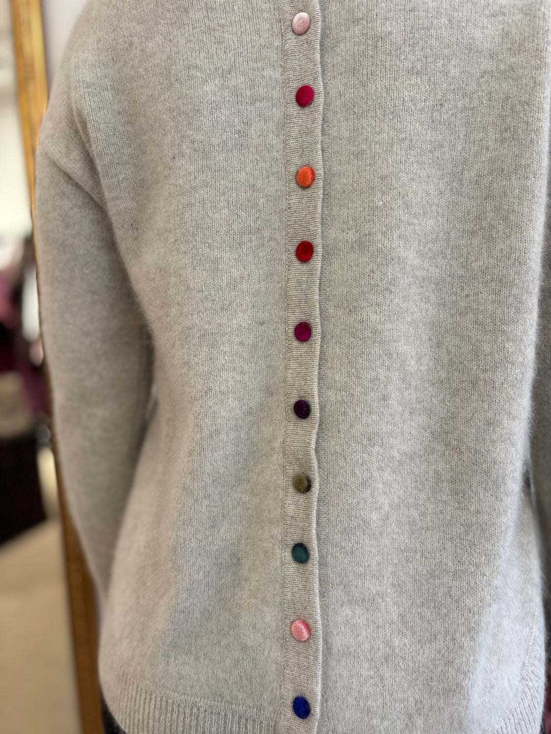 Rosette Button Back Raccoon Mix Neule Natural Beige