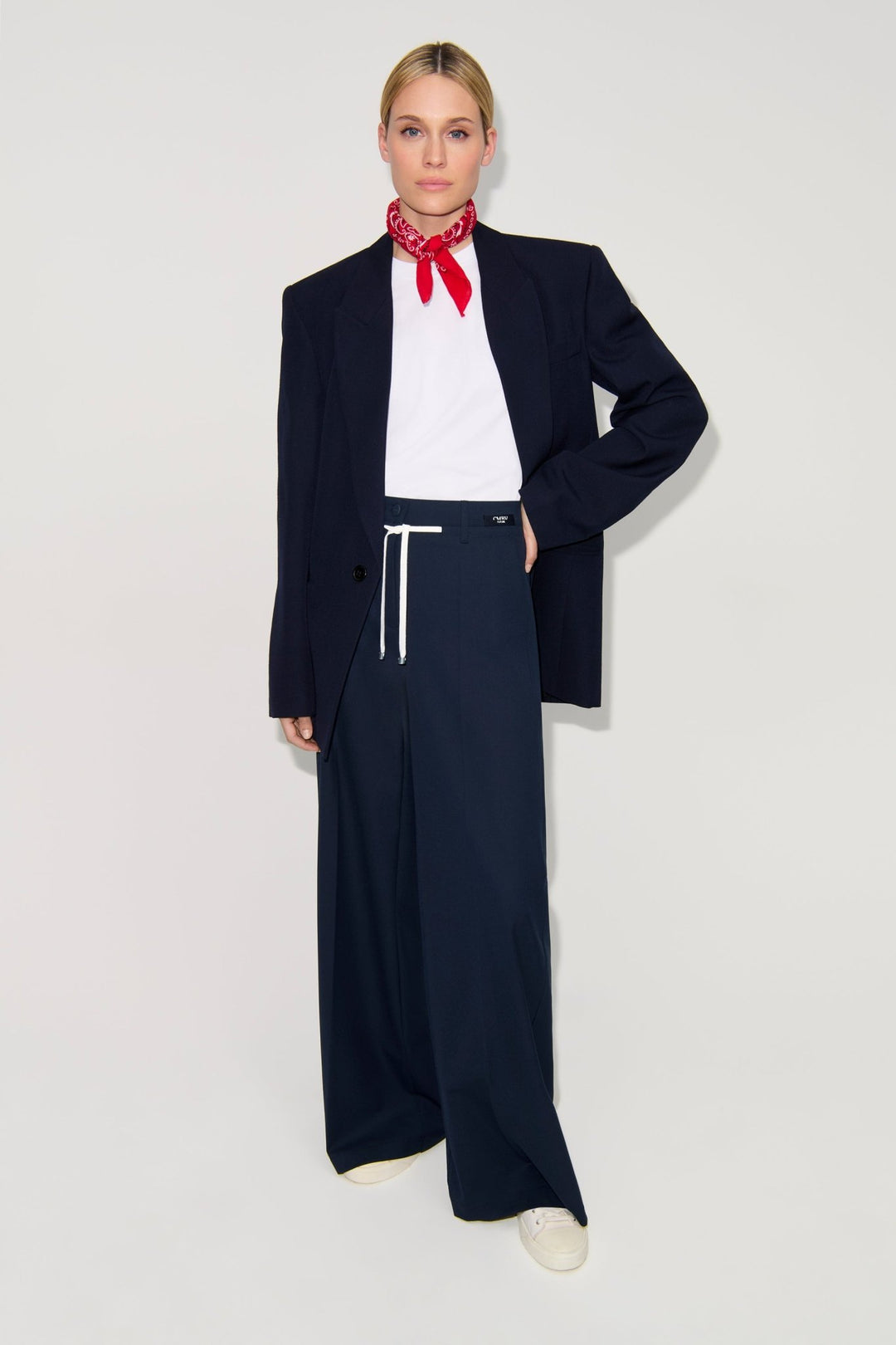 Adrienne Housut Darkest Blue - Cambio - My Milou