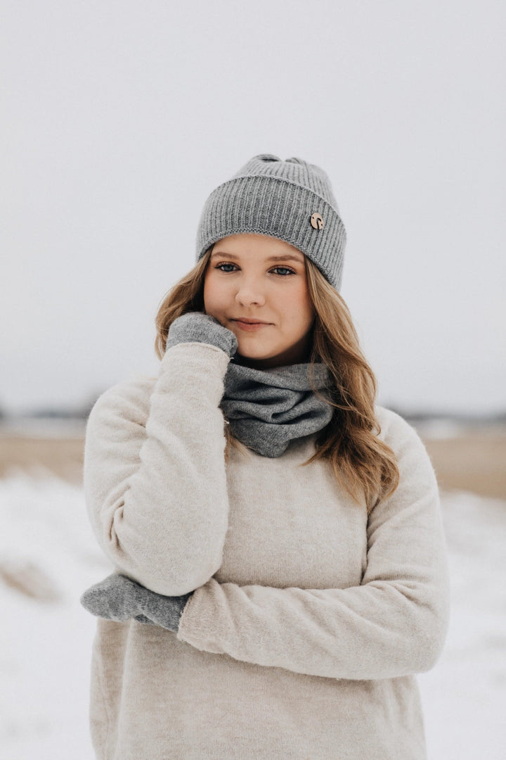 Alpakkapipo Blend Grey - Salon Lakkitehdas - My Milou