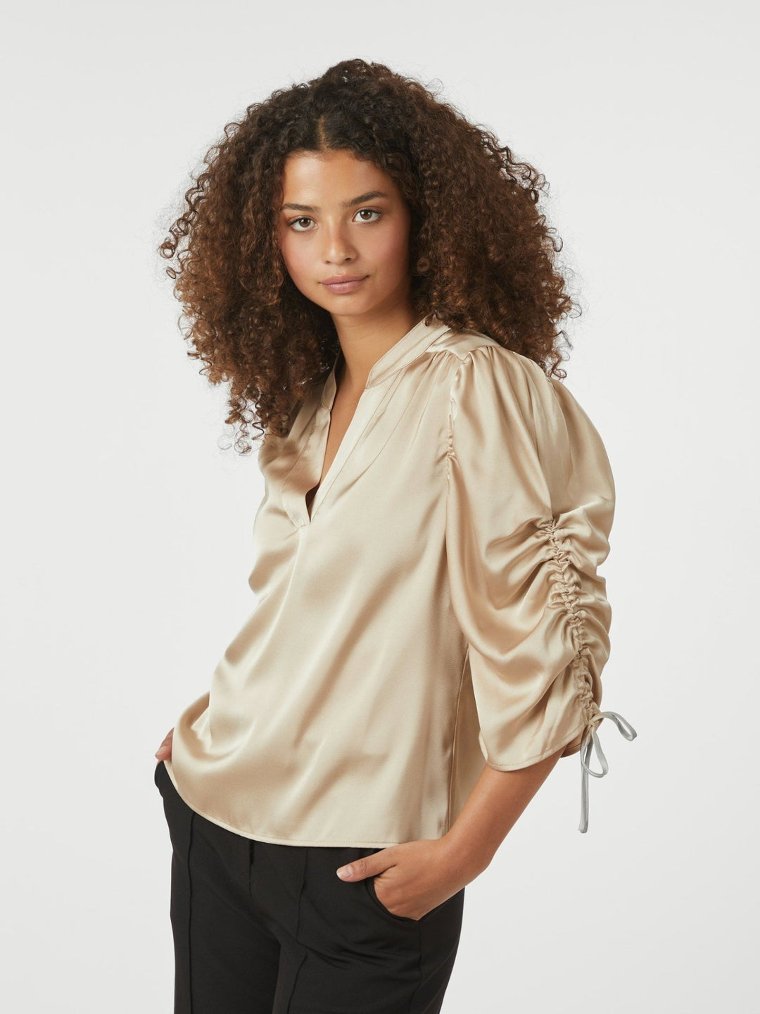 Alvira Drapy Satin Pusero Champagne - Neo Noir - My Milou