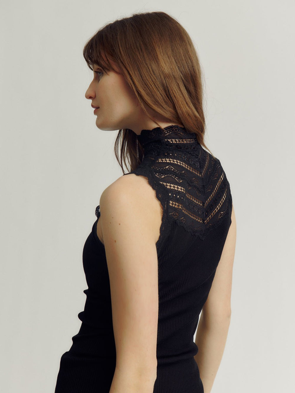 Benita Silk SL Turtleneck Lace Toppi Black - Rosemunde - My Milou