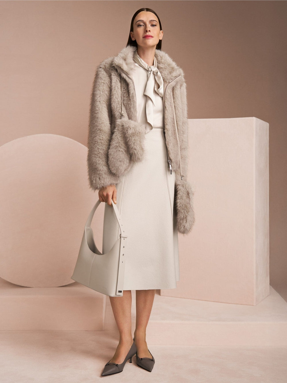 Cosy Faux Fur Mittens Smoke - Marc Cain - My Milou