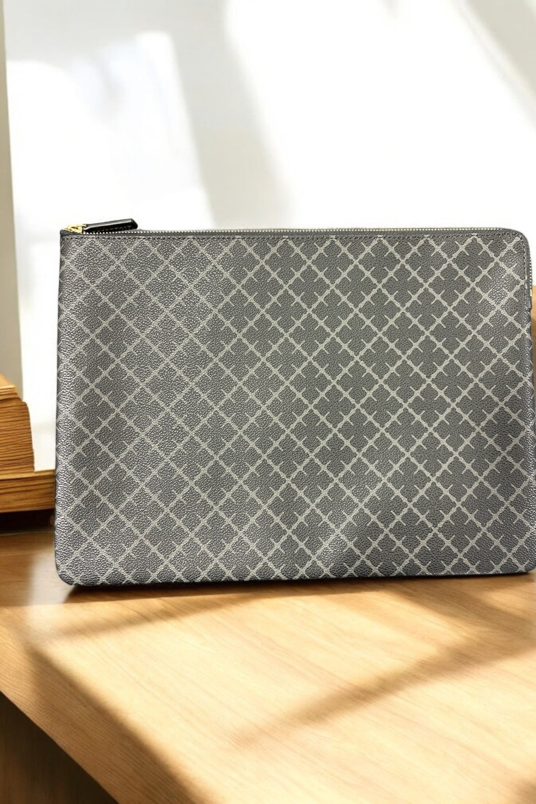 Ivy Laptop Charcoal - By Malene Birger - My Milou