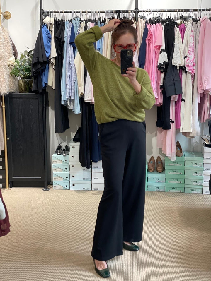 Niccolei Leveälahkeinen Housu Black - Niccolei - My Milou