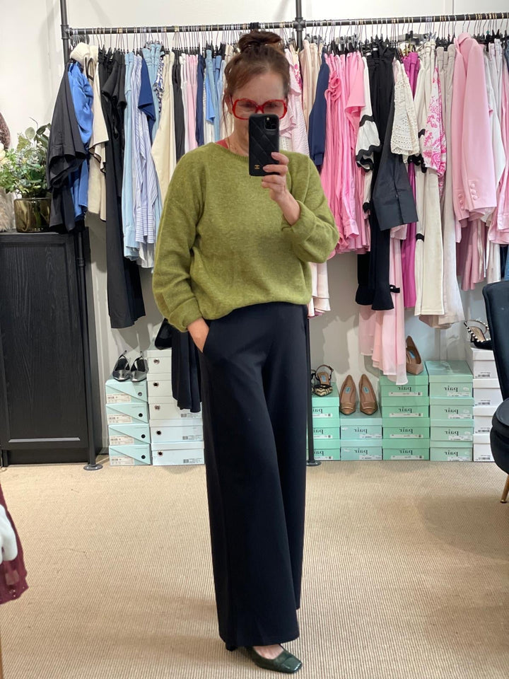 Niccolei Leveälahkeinen Housu Black - Niccolei - My Milou