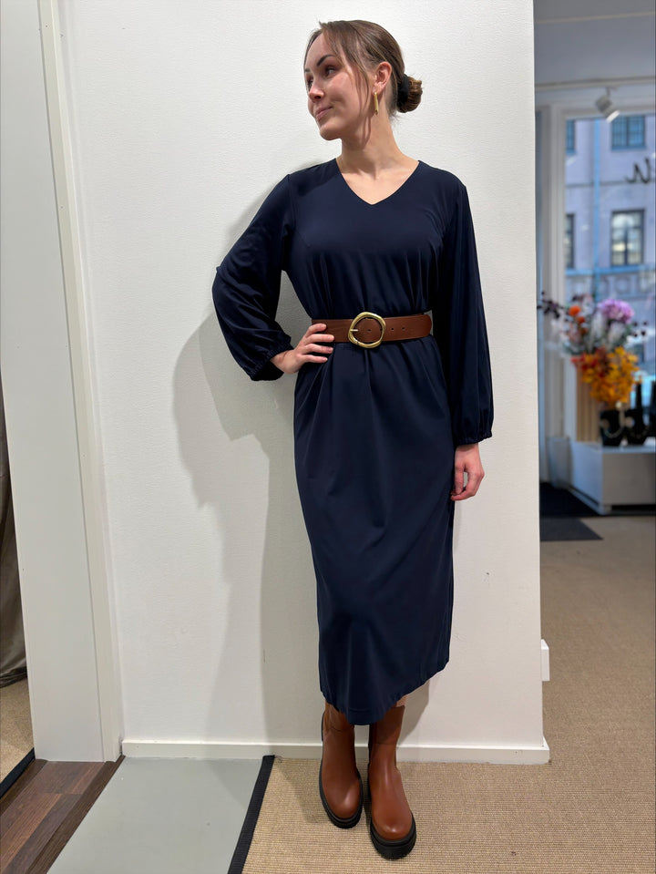 Niccolei Mekko Navy