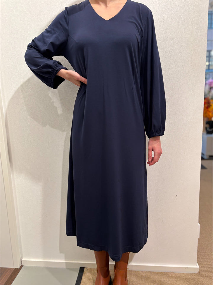Niccolei Mekko Navy